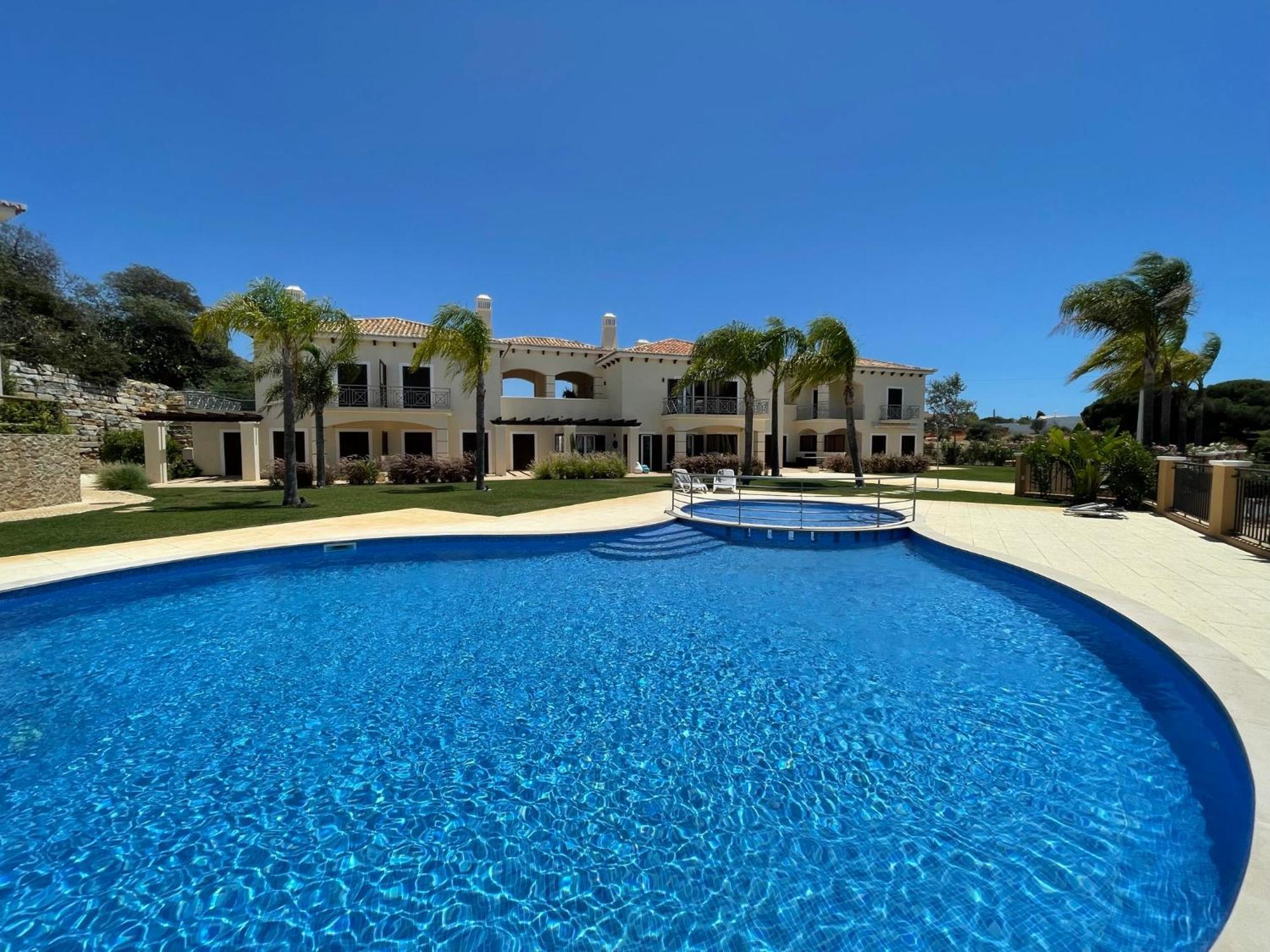 Villa Cascata, 3 Bedroom, Pool, Close To Olhos De Agua 알부페이라 외부 사진